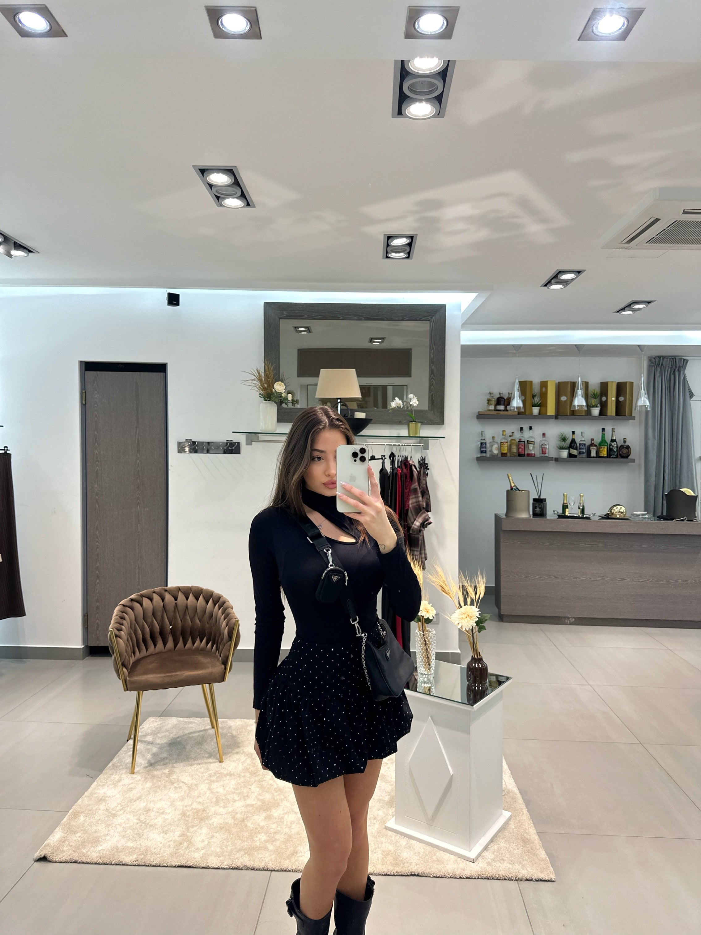BODY SHAILA