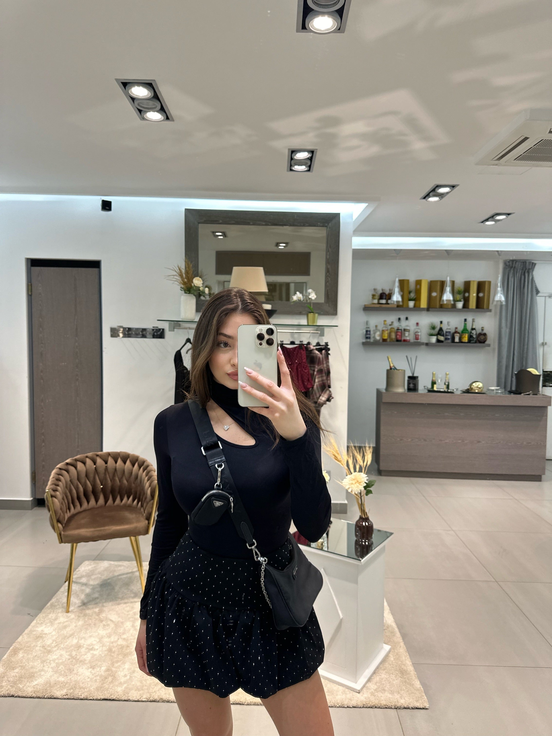 BODY SHAILA
