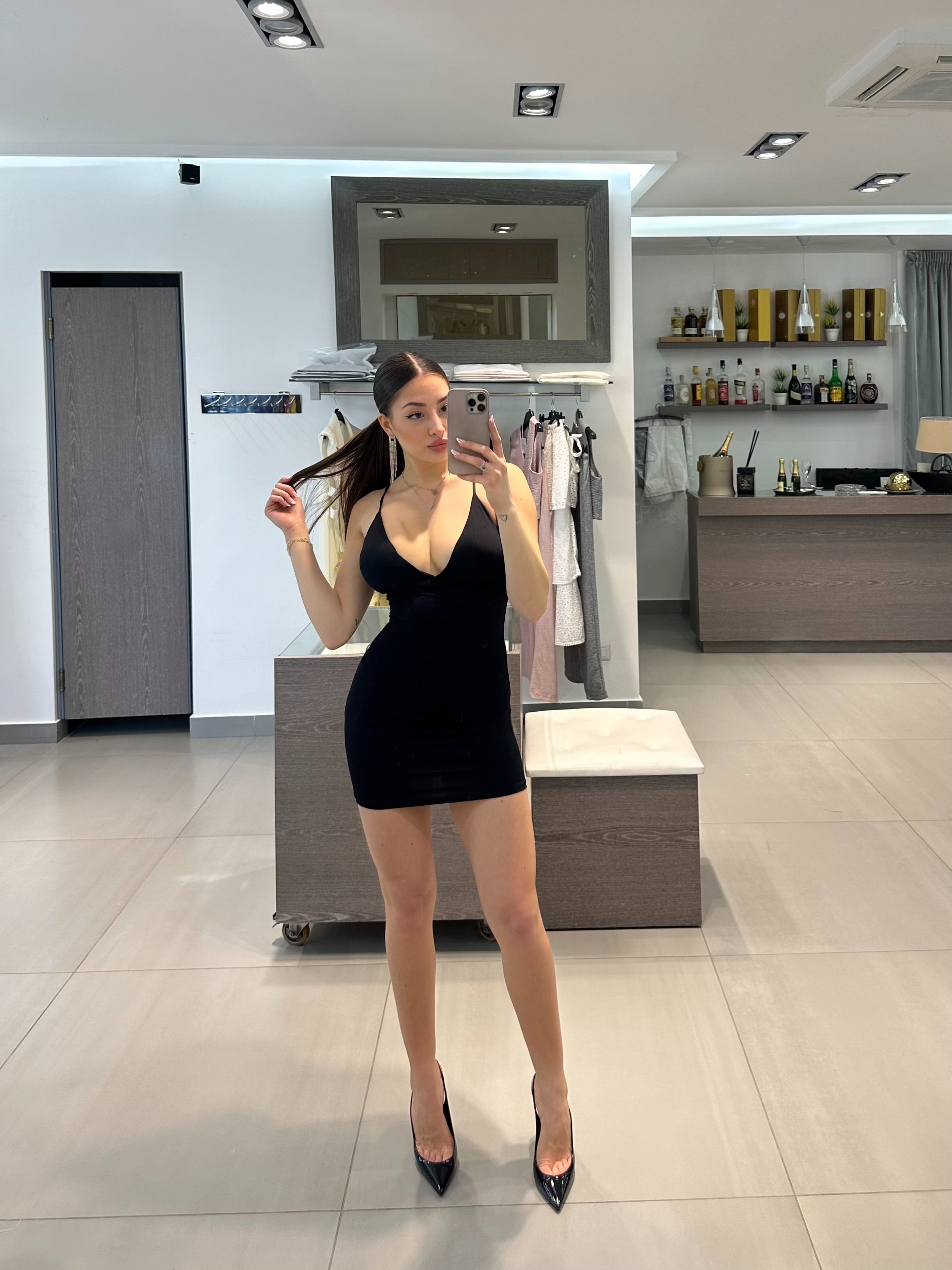 ABITO VIVIEN