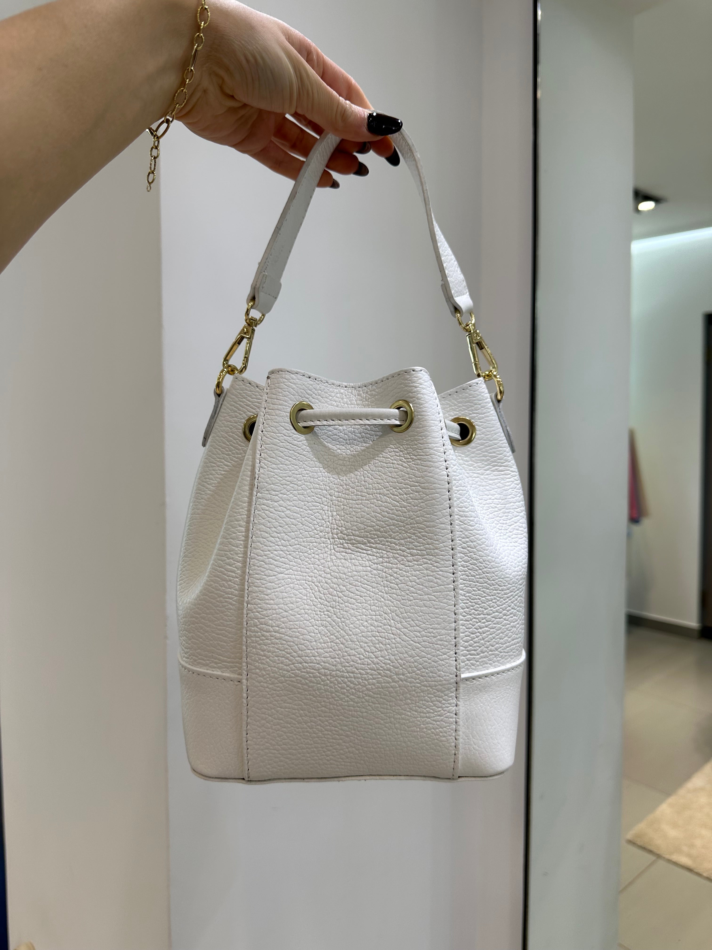 BORSA ZAHIRA