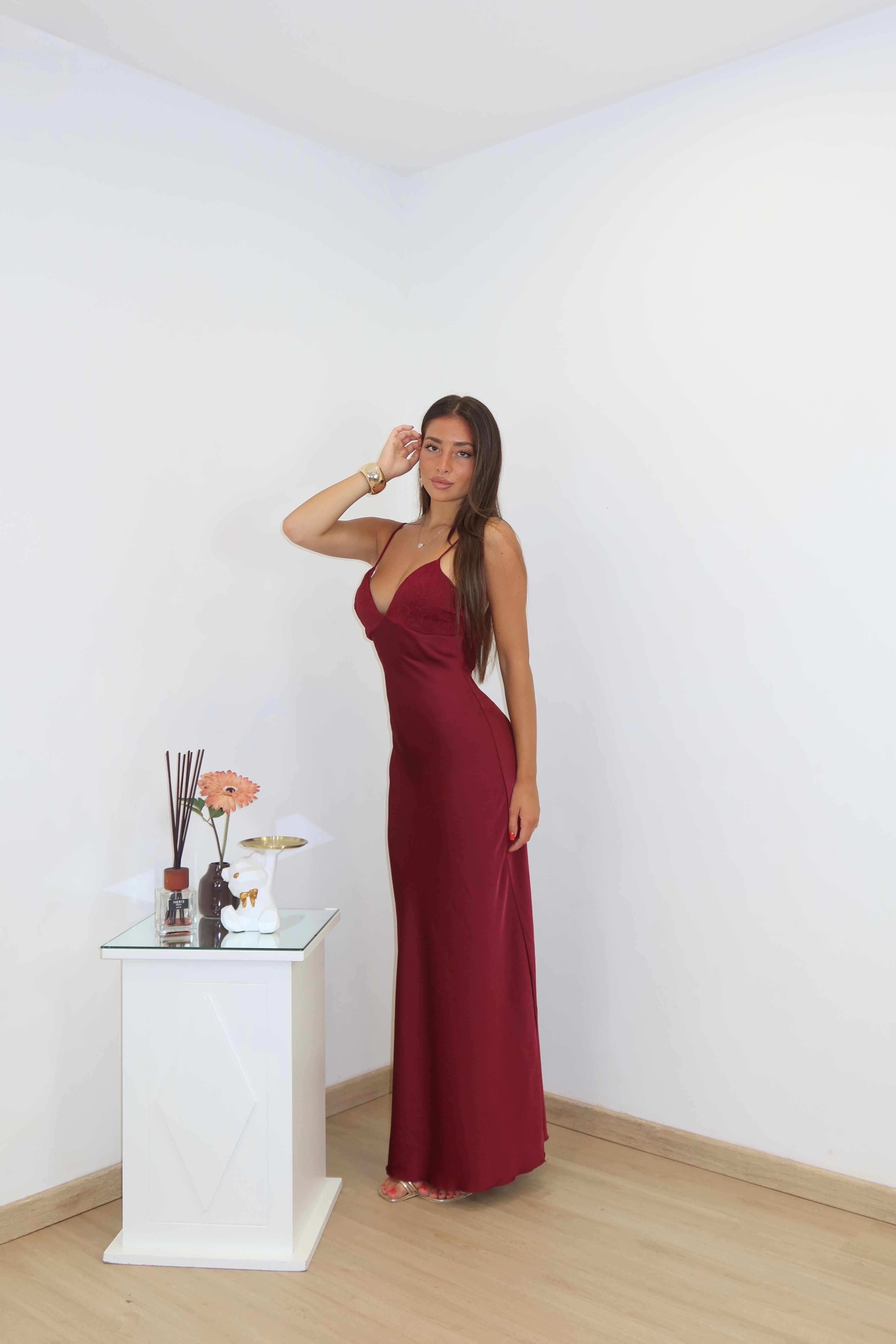 ABITO VICTORIA